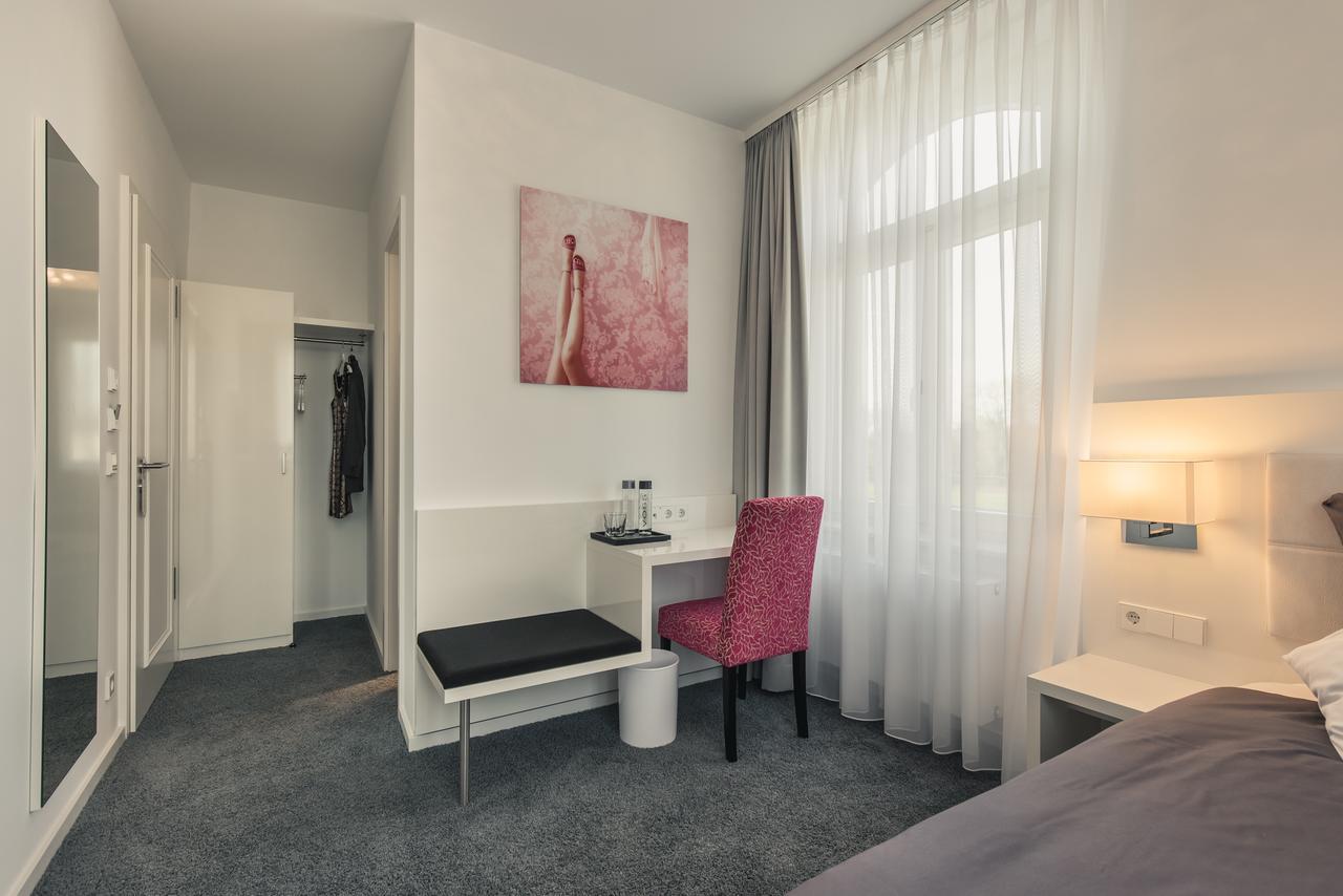 Bahnlounge 1907 Bed and Breakfast Neuenstadt am Kocher Buitenkant foto